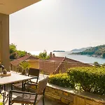 Lejlighedshotel Paramithenio Village &