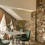 Paramithenio Village & Lejlighedshotel Agioi Apostoloi (Evia)