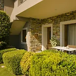 Lejlighedshotel Paramithenio Village &