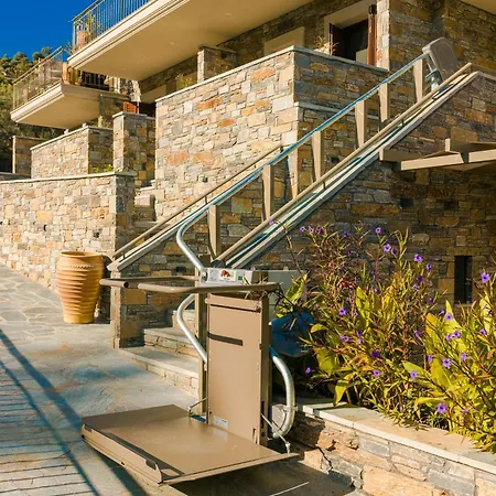 Paramithenio Village Resort&spa Aparthotel 4*