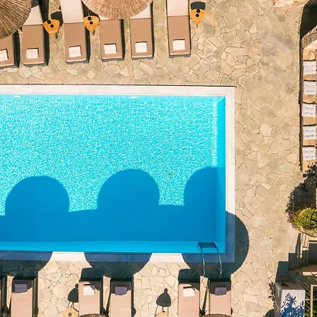 Apart-hotel Paramithenio Village & Agioi Apostoloi (Evia)