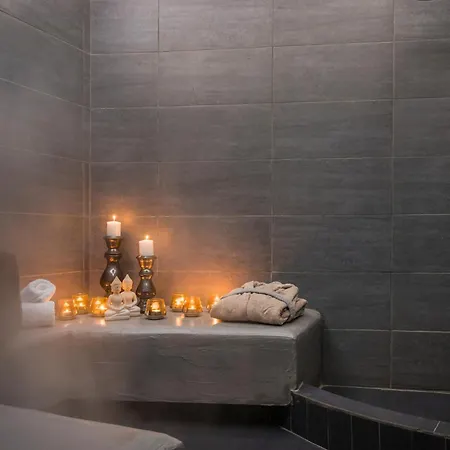 Paramithenio Village & Aparthotel 4*