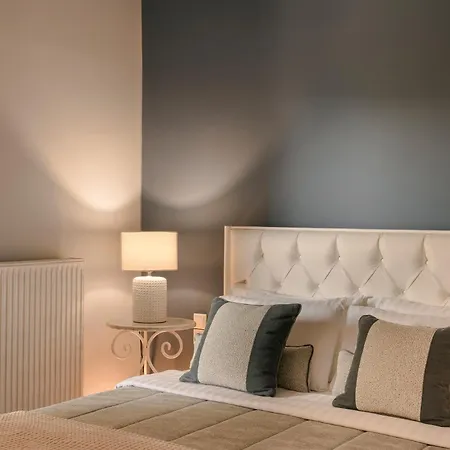 Apartmanhotel Paramithenio Village &