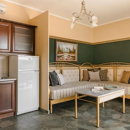 Paramithenio Village & 4* Ájoi Apósztoli