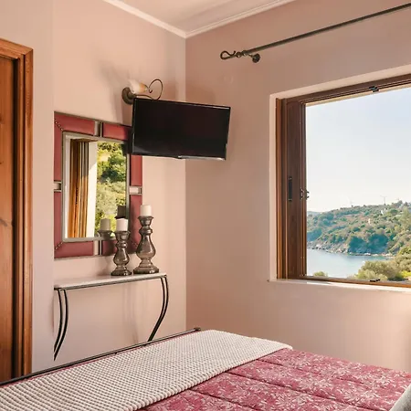Paramithenio Village & Apartmanhotel