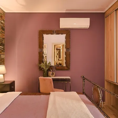 Paramithenio Village & Apart-hotel 4*