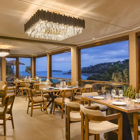 Paramithenio Village & Lejlighedshotel Agioi Apostoloi (Evia)