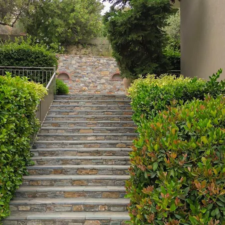 Aparthotel Paramithenio Village Resort&spa 4*