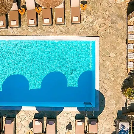 Paramithenio Village & 4* אגיוי אפוסטולי