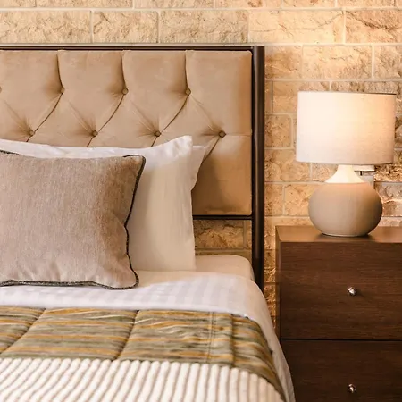 Paramithenio Village & Apart-hotel