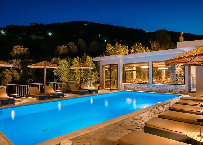 Paramithenio Village & 4* Agioi Apostoli