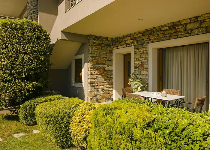 Appart hôtel Paramithenio Village &