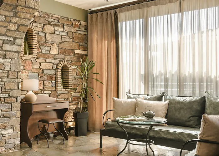 Appart hôtel Paramithenio Village & 4*