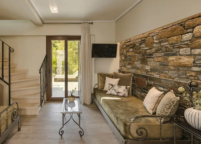 Appart hôtel Paramithenio Village & Agioi Apostoli