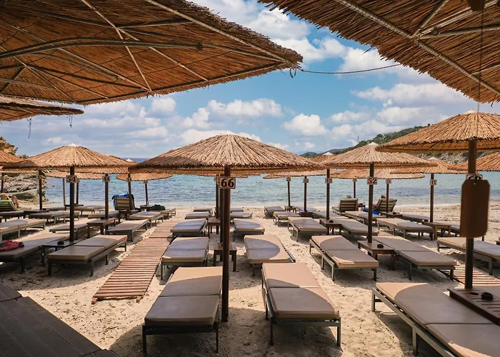 Paramithenio Village & 4*